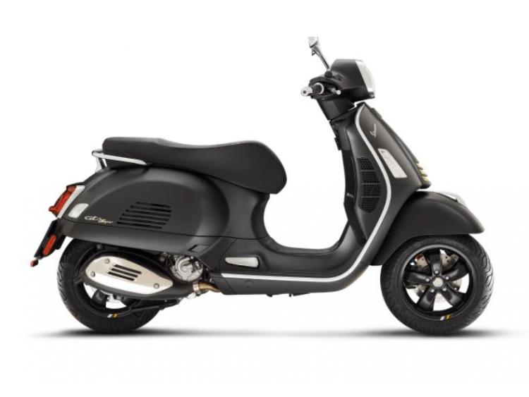 VESPA GTS 300 SUPER TECH HPE